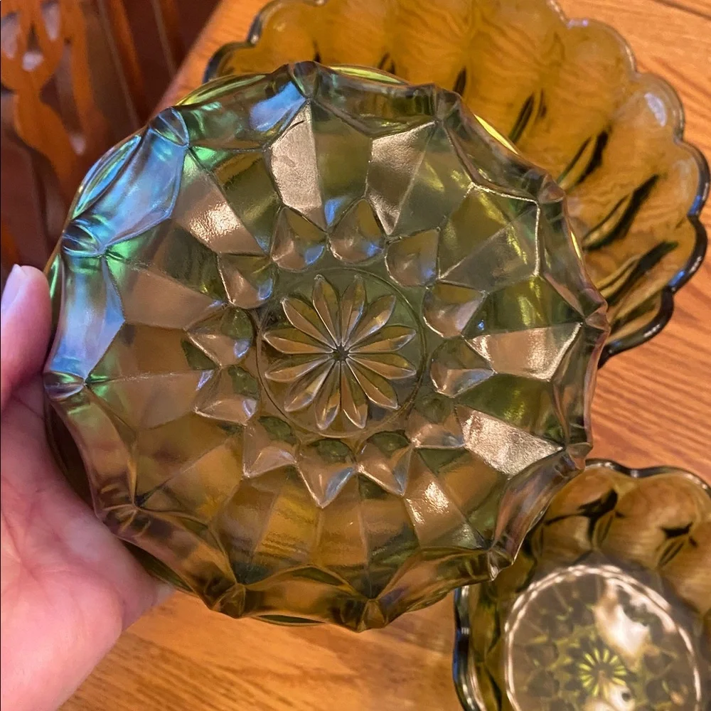 Vintage Indiana Mid Century Green Scallop Set of (4) Total, Green Glass Bowls